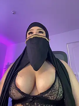 Snapshot of Yasmin_cute chatting on June 6, 2026, 2:11 pm Yasmin cute online show from June 6, 2026, 2:11 pm