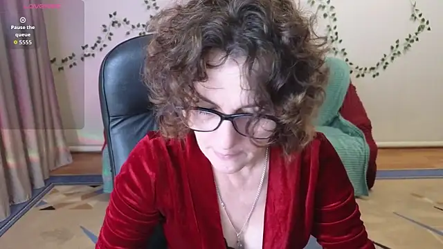 Miss Amberr online show from April 3, 2026, 3:43 pm