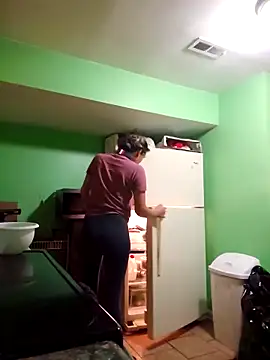 Snapshot of celenia chatting on March 4, 2026, 2:17 am celenia online show from March 4, 2026, 2:17 am