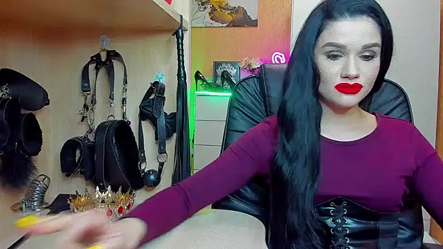 KristiTopxx online show from November 1, 2025, 8:44 pm