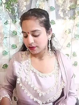 lovely-girl99 online show from March 27, 2026, 3:45 am