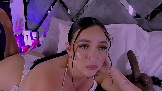 Samantha-Pardo online show from June 22, 2026, 9:12 pm