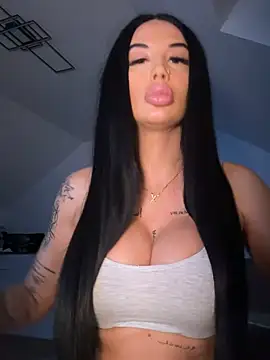 SpicyViviana online show from February 28, 2026, 9:27 pm