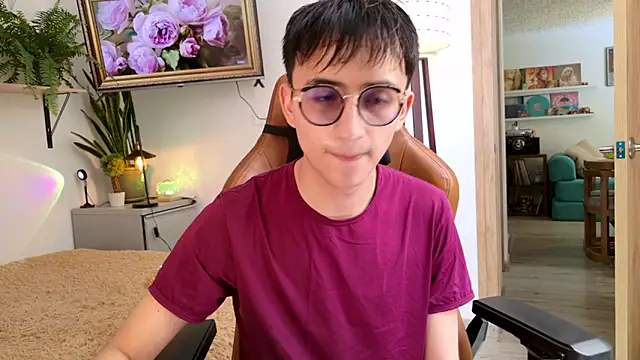 Snapshot of Sr_evann chatting on May 14, 2026, 3:41 pm Sr evann online show from May 14, 2026, 3:41 pm