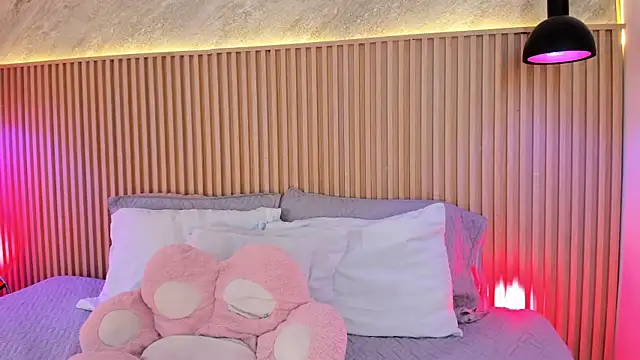 Profanared  online show from April 29, 2026, 2:43 pm