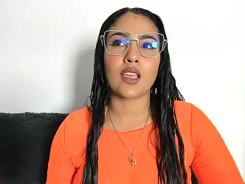 Snapshot of TatyGomez_ chatting on May 18, 2026, 8:31 am TatyGomez online show from May 18, 2026, 8:31 am