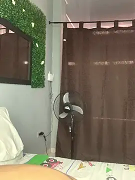 Snapshot of Max_ximo chatting on February 26, 2026, 4:50 pm Max ximo online show from February 26, 2026, 4:50 pm