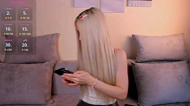 NoirCascade online show from March 17, 2026, 5:44 am