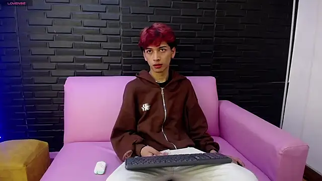 DanteLux online show from February 27, 2026, 2:50 pm