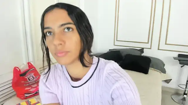 Snapshot of emily_gaviria1 chatting on June 10, 2026, 12:15 pm emily gaviria1 online show from June 10, 2026, 12:15 pm