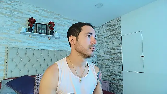 Snapshot of Adams_Sanz chatting on May 18, 2026, 7:09 pm Adams Sanz online show from May 18, 2026, 7:09 pm