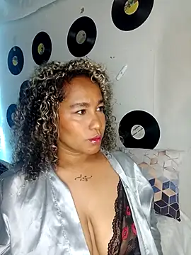 medusafox  online show from March 26, 2026, 4:29 am