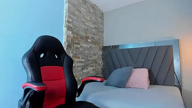 Snapshot of LUCIA_KHAN chatting on July 15, 2026, 7:30 pm LUCIA KHAN online show from July 15, 2026, 7:30 pm