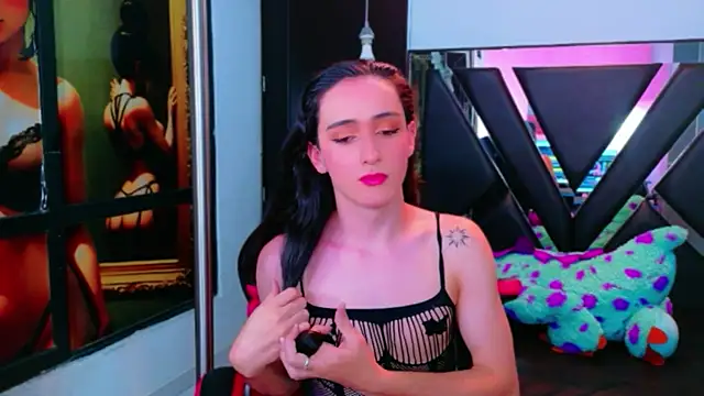 Ivony Giselle online show from April 5, 2026, 8:17 pm