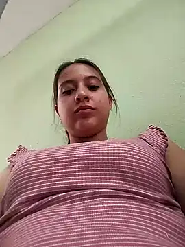 Snapshot of MaskedLatinaX chatting on April 30, 2026, 8:04 pm MaskedLatinaX online show from April 30, 2026, 8:04 pm