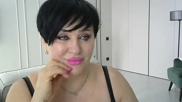 Kleotempt online show from April 12, 2026, 9:58 am