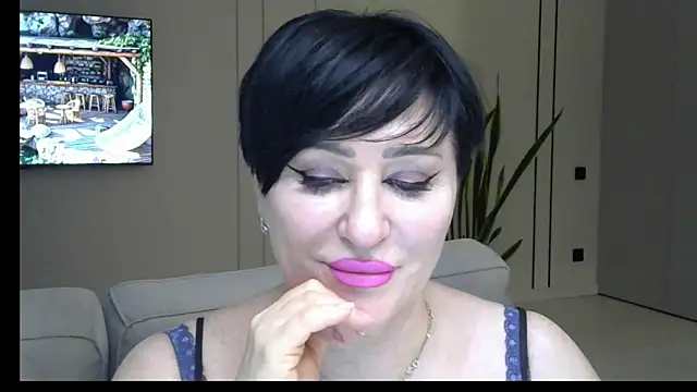 Snapshot of Kleotempt chatting on April 29, 2026, 5:30 pm Kleotempt online show from April 29, 2026, 5:30 pm