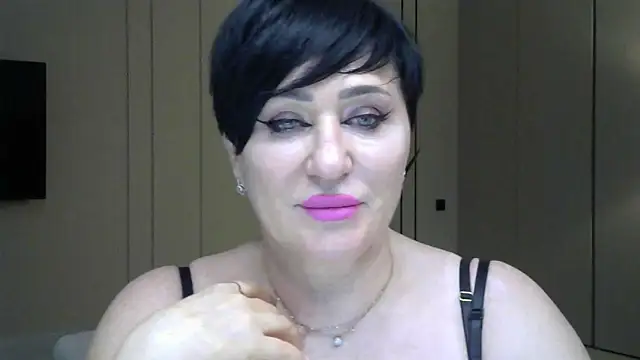 Snapshot of Kleotempt chatting on May 6, 2026, 11:21 pm Kleotempt online show from May 6, 2026, 11:21 pm