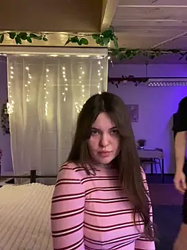 meowmiu online show from February 27, 2026, 7:36 pm