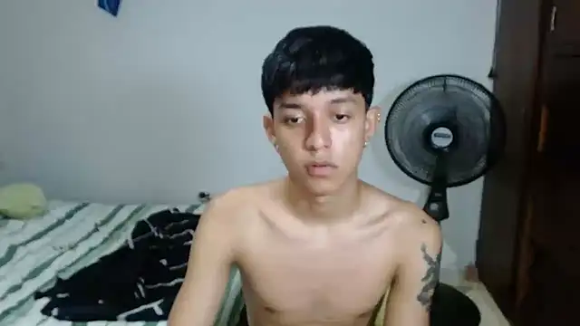 Snapshot of cute_jisus chatting on March 3, 2026, 12:06 am cute jisus online show from March 3, 2026, 12:06 am