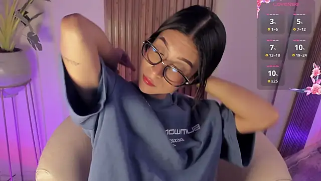 Lady  scarlett online show from April 25, 2026, 1:41 pm