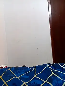 Snapshot of _iluvatar_ chatting on February 27, 2026, 9:15 pm iluvatar online show from February 27, 2026, 9:15 pm