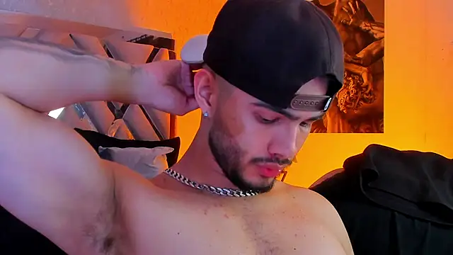 Vincentblack online show from April 7, 2026, 4:13 am