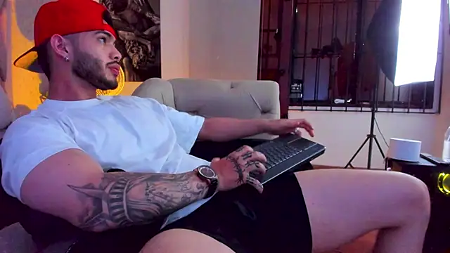 Vincentblack online show from July 16, 2026, 12:22 pm