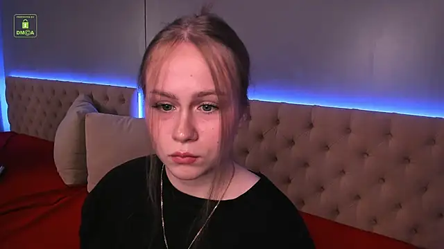 Snapshot of stacy_moorex chatting on July 2, 2026, 8:37 pm stacy moorex online show from July 2, 2026, 8:37 pm