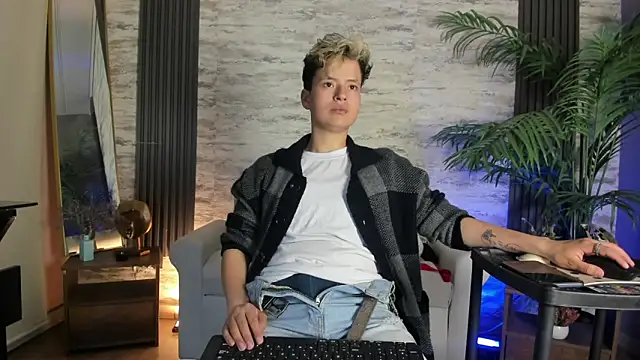 RedHood 1 online show from March 27, 2026, 3:34 am