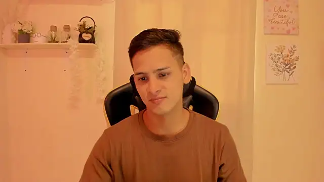 Snapshot of sexy_andres01 chatting on March 26, 2026, 3:39 pm sexy andres01 online show from March 26, 2026, 3:39 pm