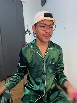Snapshot of asian_darlingcummersxXx chatting on June 11, 2026, 3:54 pm asian darlingcummersxXx online show from June 11, 2026, 3:54 pm