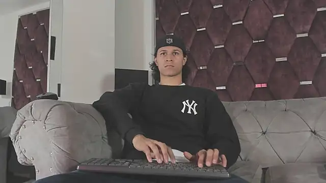 TonyBenedetti online show from May 26, 2026, 8:38 pm