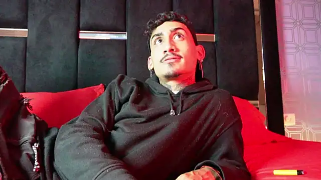 Dark Eros  online show from April 10, 2026, 3:45 am