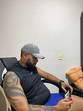 DavyWalker online show from February 28, 2026, 4:02 am