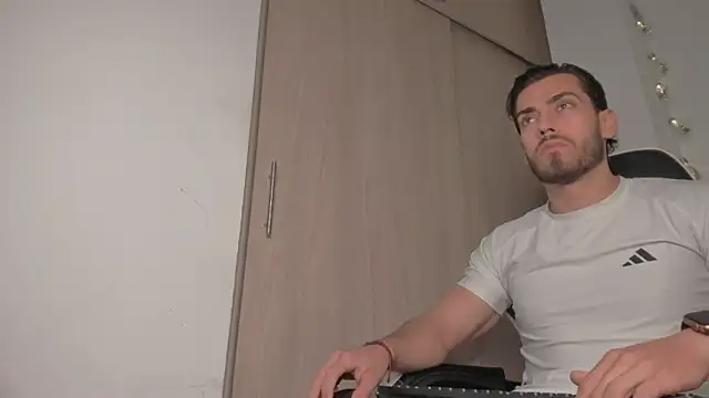 Axel  Blaze online show from March 24, 2026, 12:10 pm