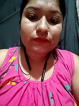 Hot-Puja0134 online show from February 24, 2026, 7:34 pm