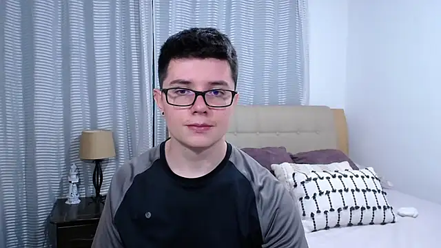 BlackFoXXX69 online show from April 6, 2026, 8:43 pm