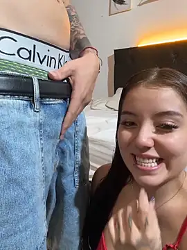 sarah and taylor online show from April 10, 2026, 6:01 pm