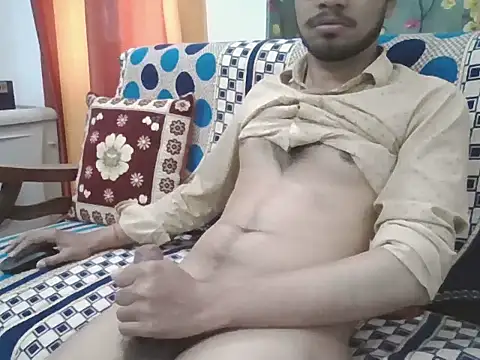 Snapshot of Lucky_085 chatting on February 27, 2026, 5:07 am Lucky 085 online show from February 27, 2026, 5:07 am