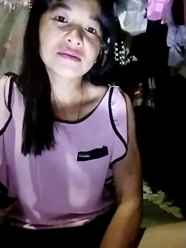 rinrin7700 online show from April 11, 2026, 9:41 pm