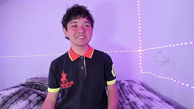 Snapshot of Kody_Royale chatting on February 28, 2026, 9:49 pm Kody Royale online show from February 28, 2026, 9:49 pm