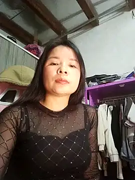 Ivy Trix2 online show from March 3, 2026, 3:07 pm