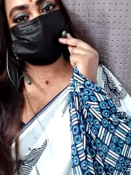 Cutie Nila online show from April 8, 2026, 5:40 am