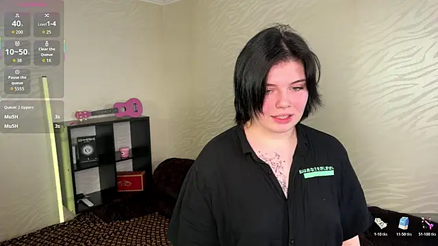 MidnightSophia online show from March 18, 2026, 11:08 pm