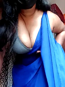 Snapshot of sexyladdupilla chatting on April 9, 2026, 8:53 am sexyladdupilla online show from April 9, 2026, 8:53 am