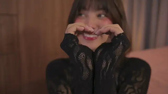 Snapshot of AitanaJhons_ chatting on July 24, 2026, 10:13 am AitanaJhons online show from July 24, 2026, 10:13 am