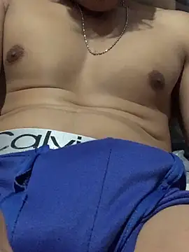 Snapshot of Tu_gymrat chatting on March 3, 2026, 5:35 am Tu gymrat online show from March 3, 2026, 5:35 am