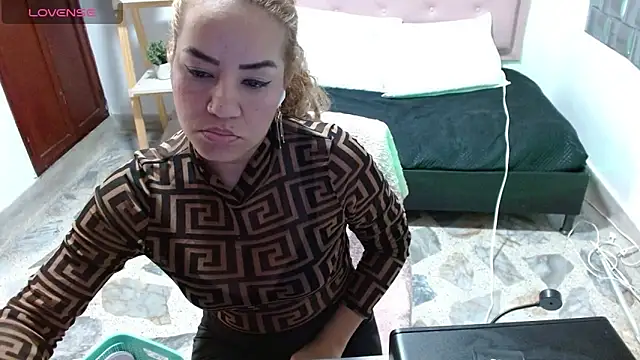 Snapshot of Brenda__222 chatting on February 26, 2026, 1:10 pm Brenda 222 online show from February 26, 2026, 1:10 pm