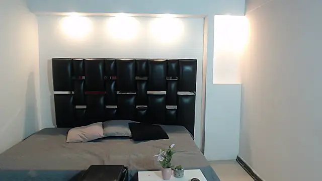 IMPERIASTUDIOS3 online show from March 5, 2026, 10:17 pm